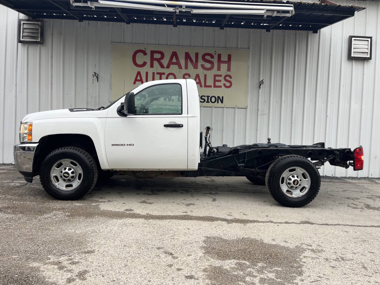 Used 2011 Chevrolet Silverado 2500 W/T RWD image 3