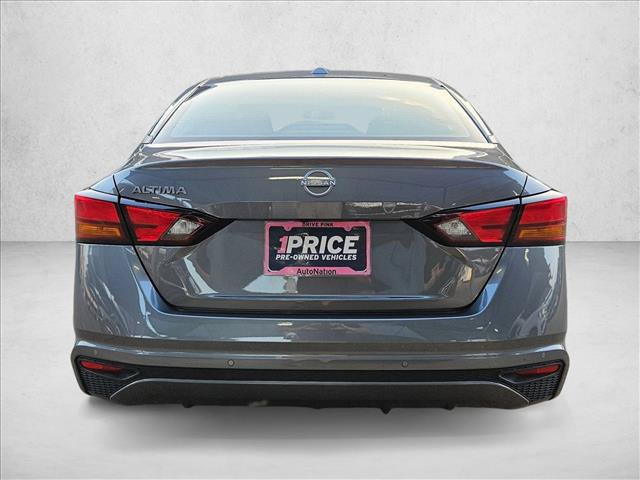 Used 2025 Nissan Altima 2.5 SV FWD image 6