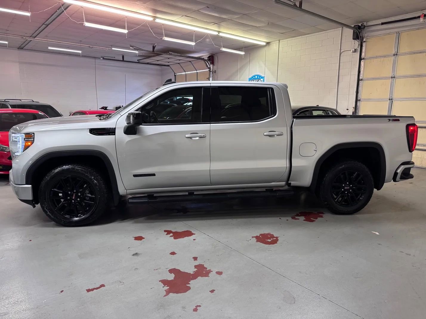 Used 2021 GMC Sierra 1500 Elevation w/ Preferred Package image 7