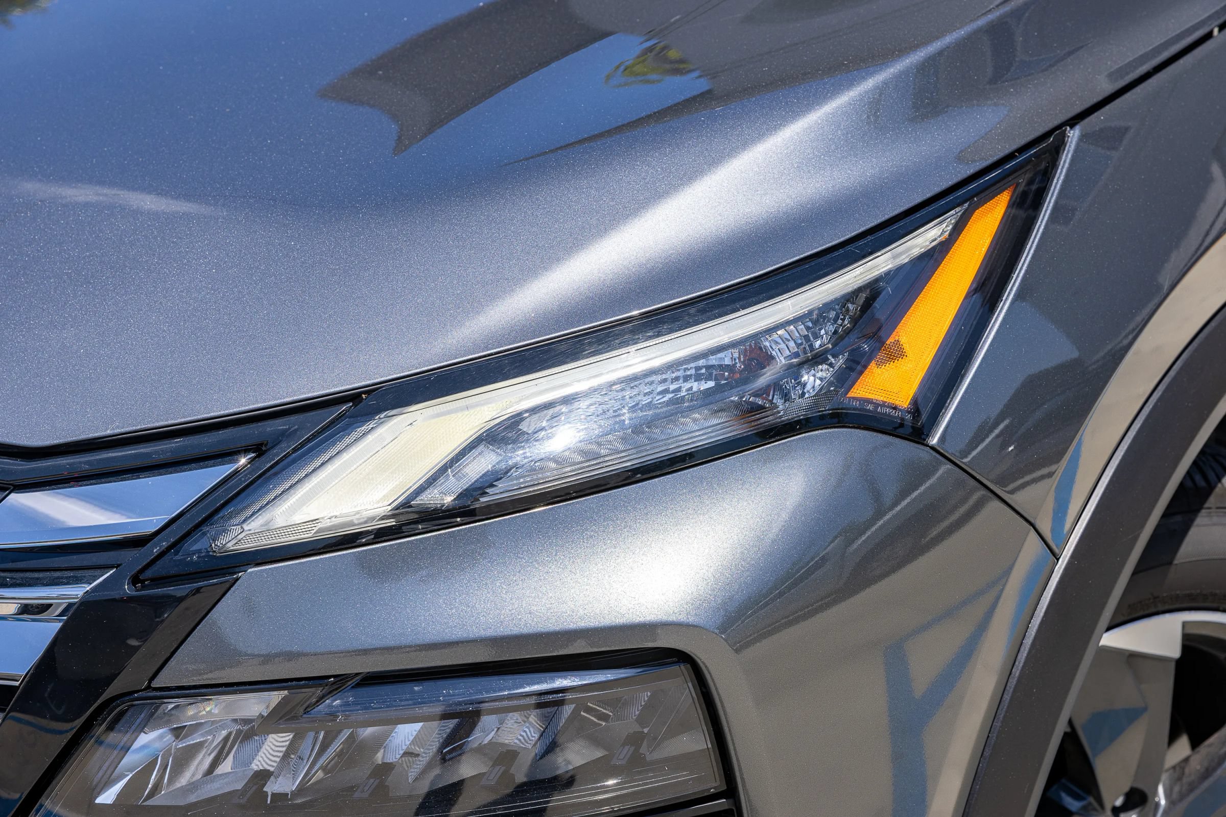 Used 2024 Nissan Rogue SV AWD/4WD image 9