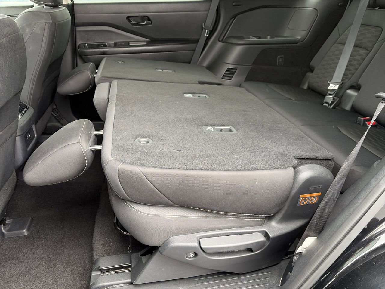 Certified 2024 Nissan Pathfinder SV image 30