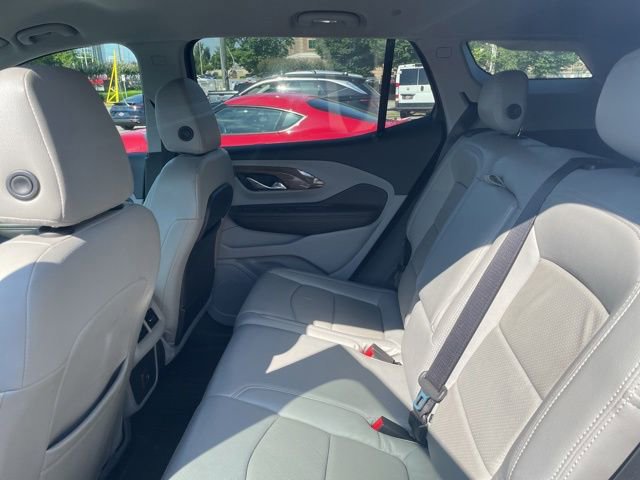 Used 2020 GMC Terrain SLE w/ Driver Convenience Package FWD image 10