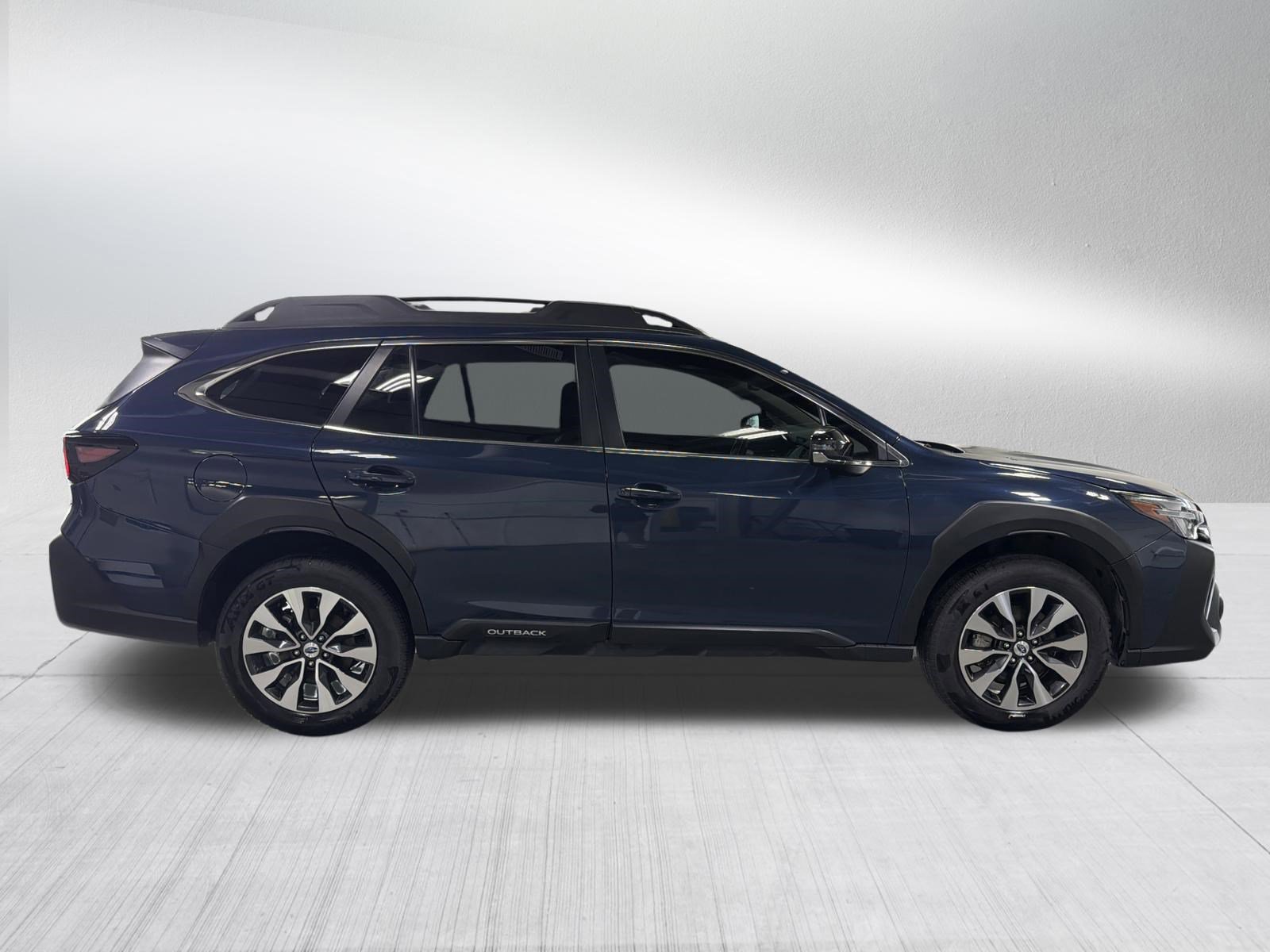 Used 2024 Subaru Outback Limited image 8