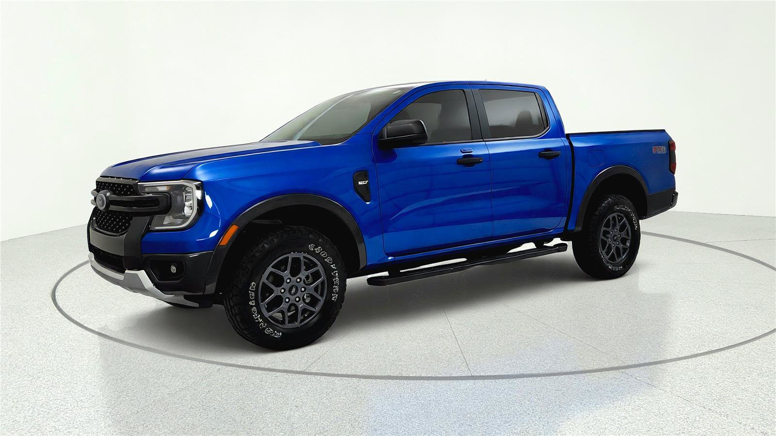 Used 2024 Ford Ranger XLT w/ FX4 Off-Road Package AWD/4WD image 3