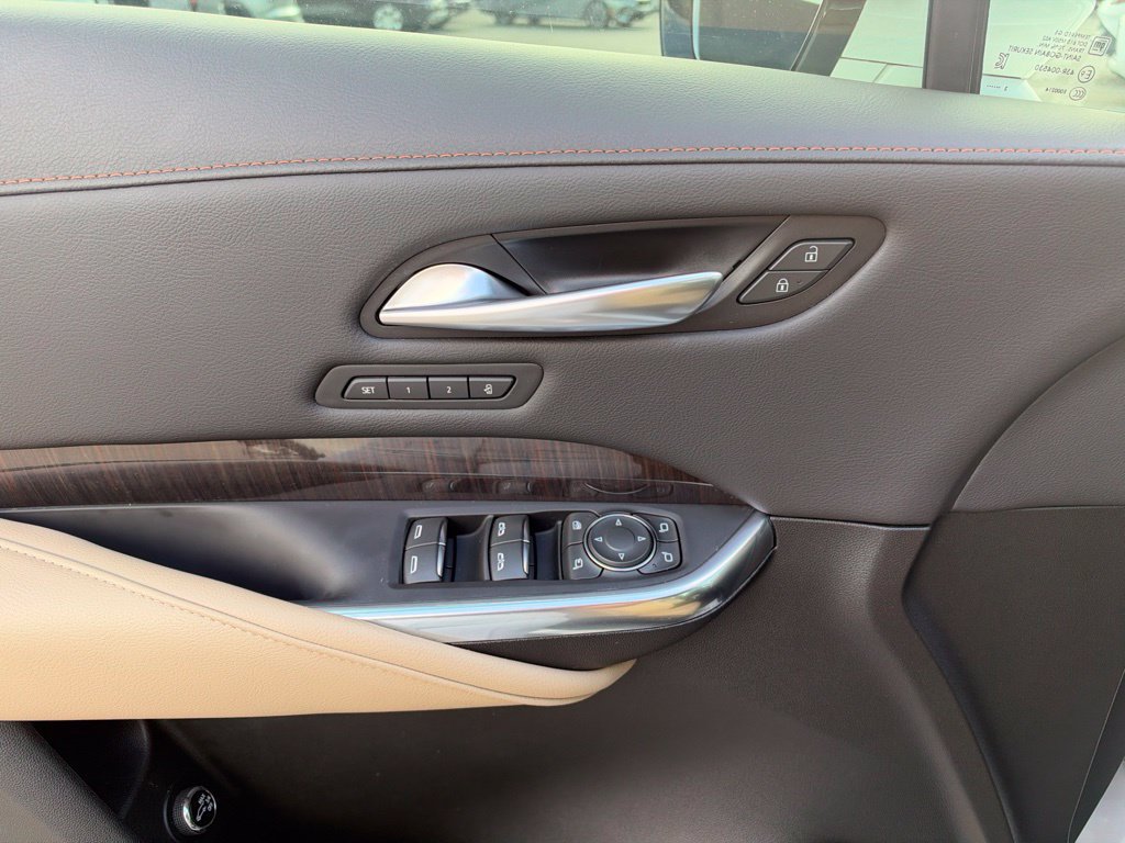 Used 2024 Cadillac XT4 Premium Luxury FWD image 11