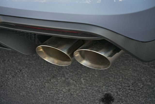 Used 2022 Ford Mustang Shelby GT500 w/ Carbon Fiber Track Pack image 15