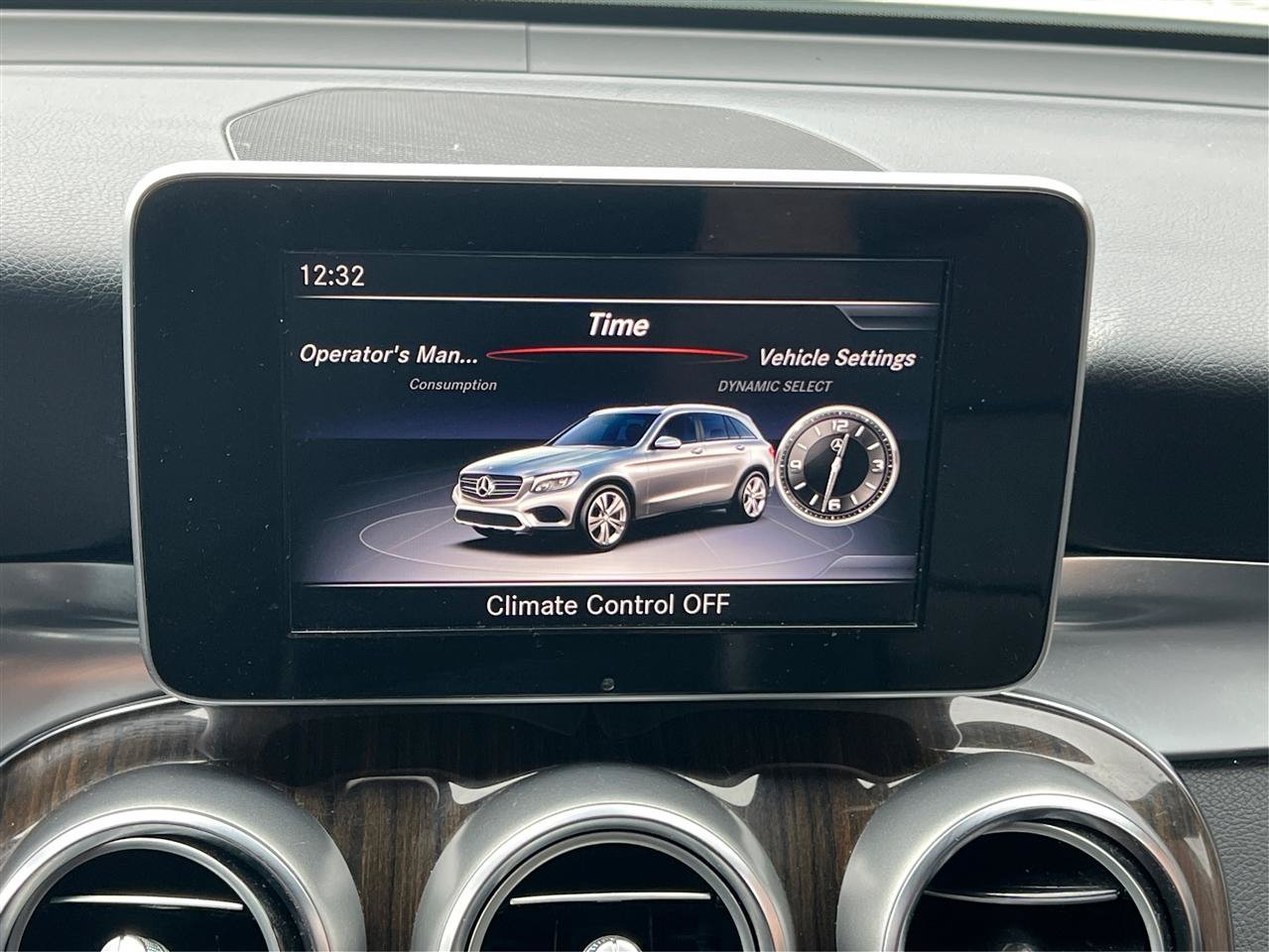Used 2019 Mercedes-Benz GLC 300 4MATIC image 38