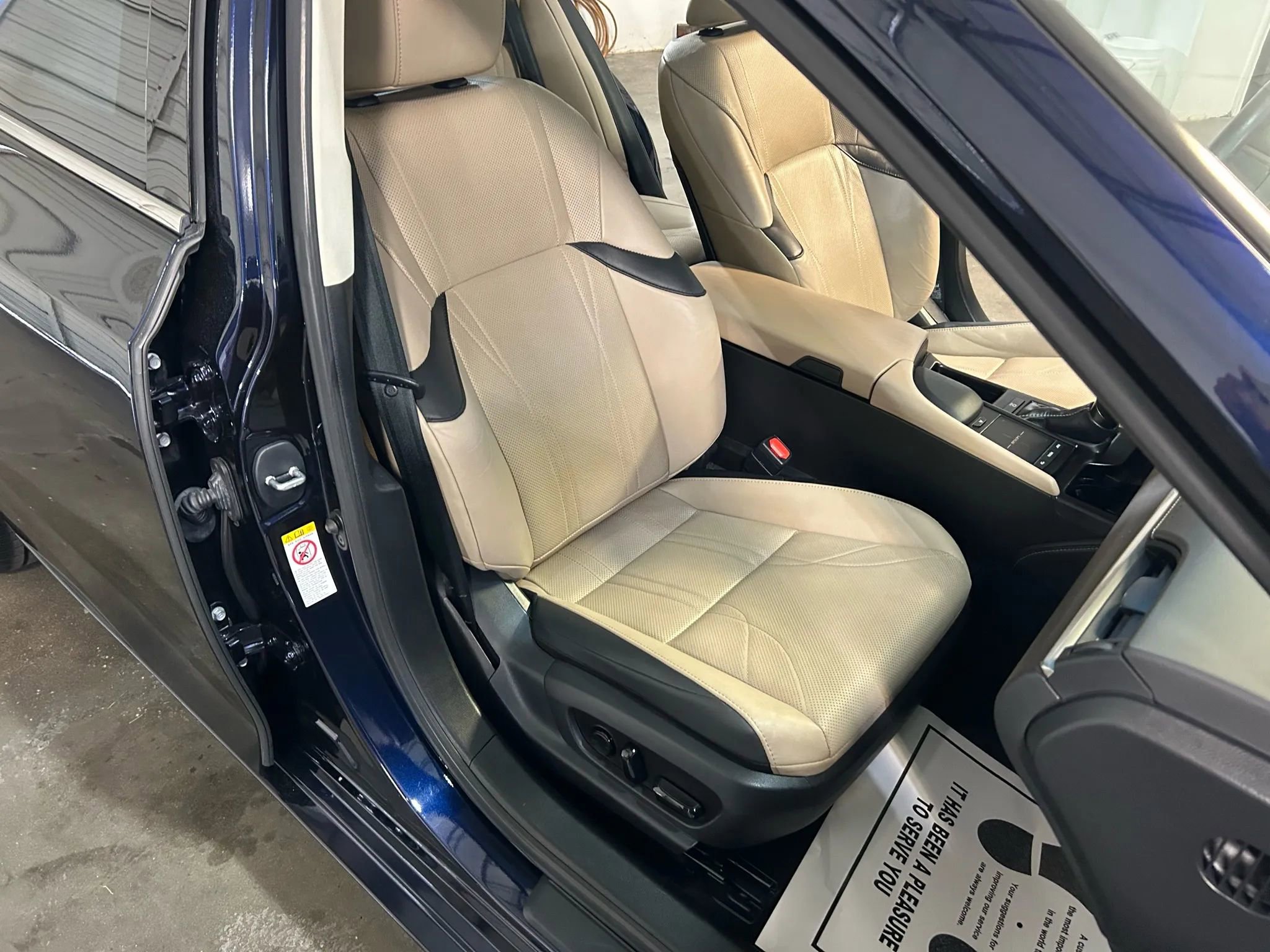 Used 2019 Lexus ES 350 w/ Accessory Package 2 image 56