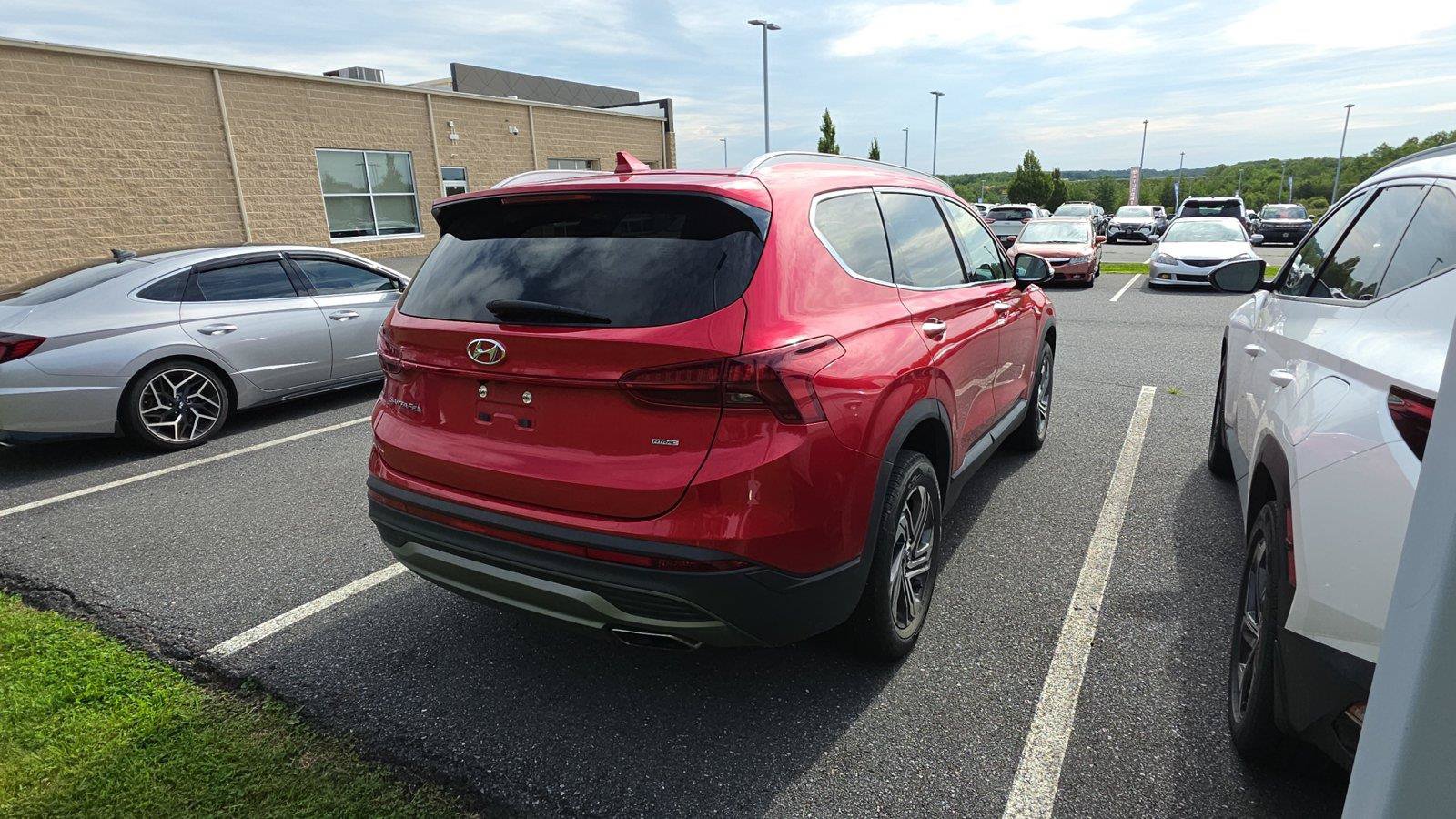 Certified 2023 Hyundai Santa Fe SEL AWD/4WD image 7