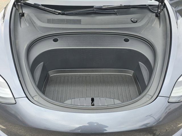 Used 2022 Tesla Model 3 Performance image 22