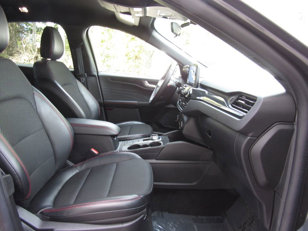 Used 2025 Ford Escape ST-Line AWD/4WD image 19