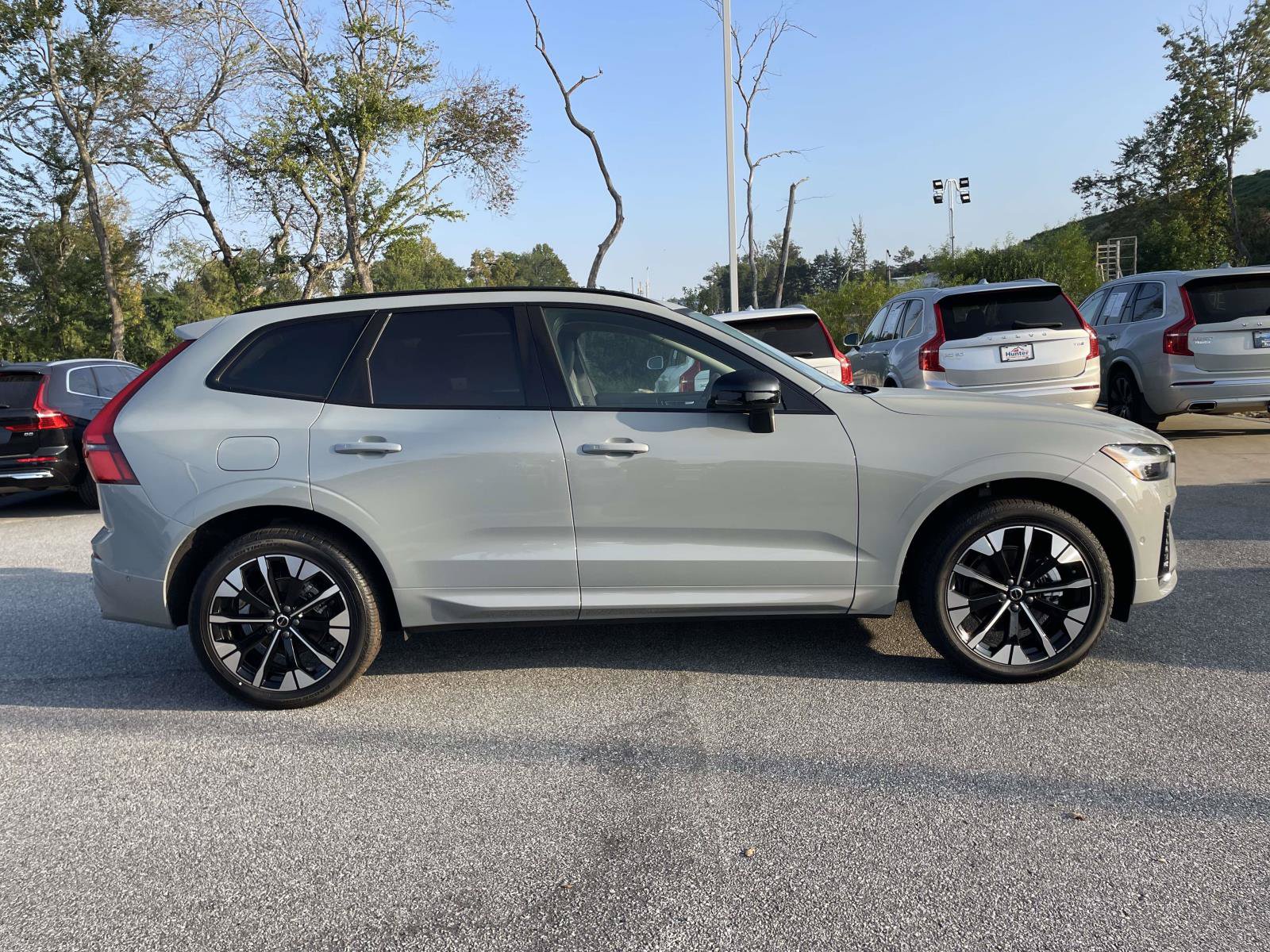 New 2026 Volvo XC60 B5 Plus w/ Protection Package Premier AWD/4WD image 29