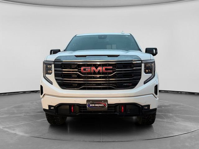 Used 2024 GMC Sierra 1500 AT4 w/ AT4 Preferred Package AWD/4WD image 8