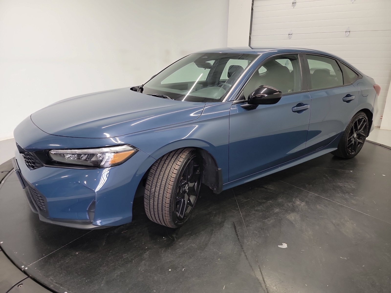 Used 2025 Honda Civic Sport video 3