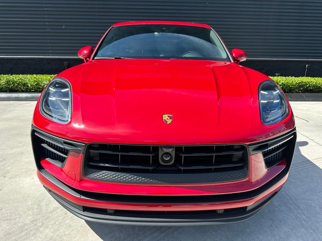 Certified 2024 Porsche Macan S image 8