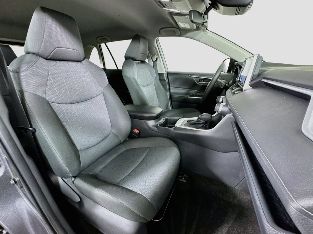 Used 2025 Toyota RAV4 XLE w/ Weather Package AWD/4WD image 29