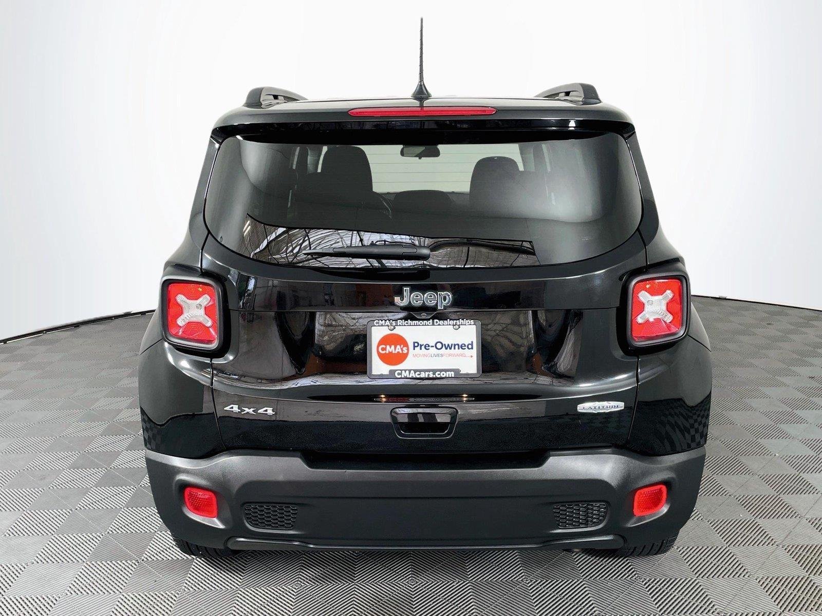 Used 2020 Jeep Renegade Latitude w/ Cold Weather Group AWD/4WD image 7