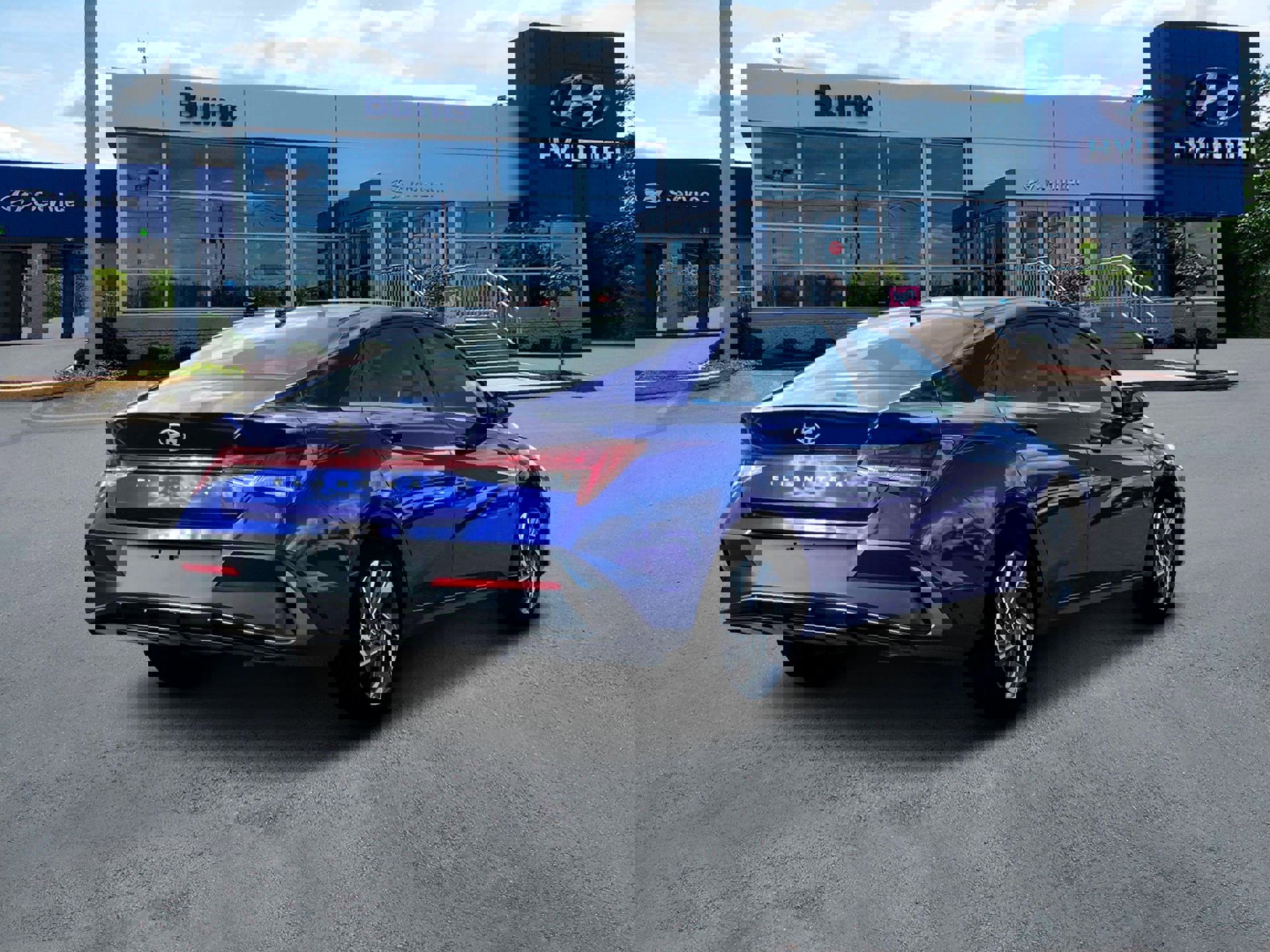 New 2025 Hyundai Elantra SEL image 7