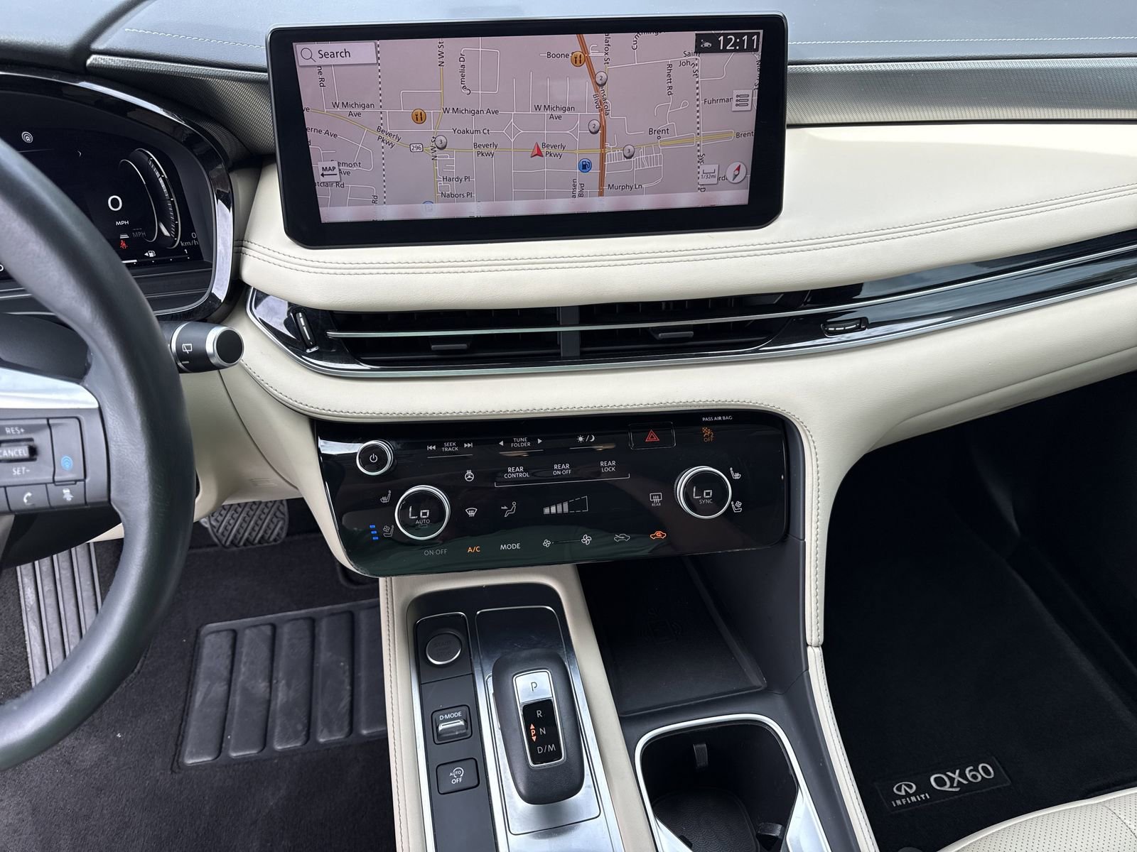 Used 2023 INFINITI QX60 Luxe w/ Cargo Package FWD image 35