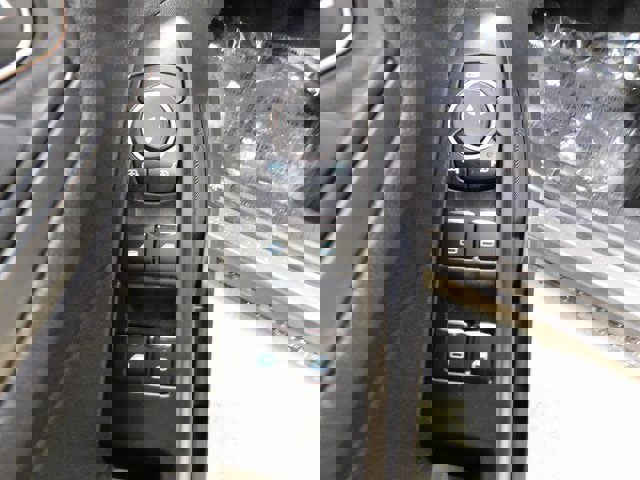 Used 2025 Ford Escape Active image 19