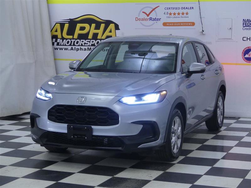 Used 2025 Honda HR-V LX image 2