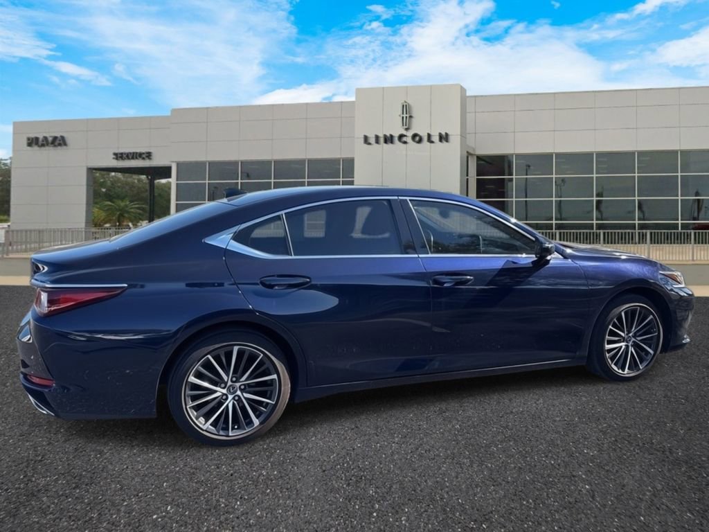 Used 2022 Lexus ES 350 w/ Premium Package image 3