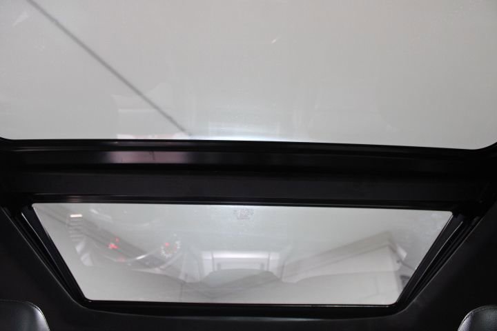 Used 2018 Ford F150 Raptor w/ Equipment Group 802A Luxury image 3