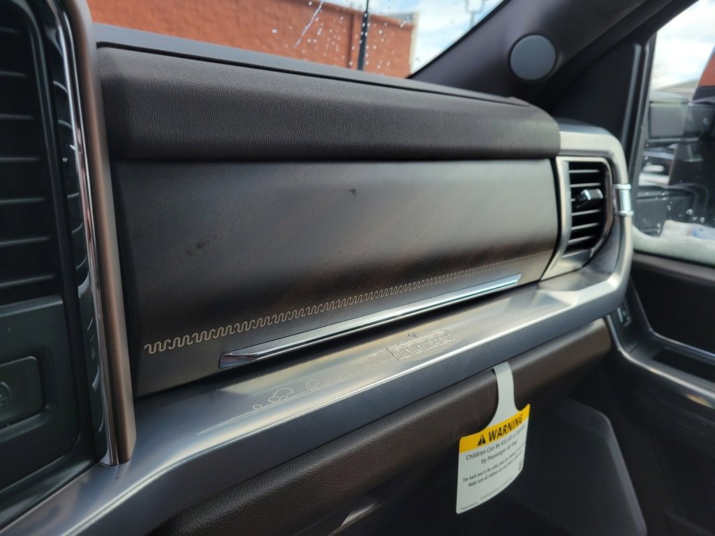 New 2025 Ford F250 King Ranch w/ Chrome Package image 63