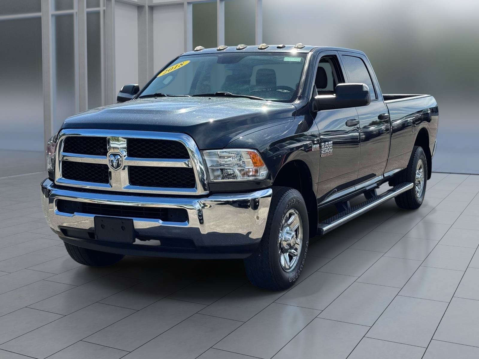 Used 2018 RAM 2500 Tradesman w/ Chrome Appearance Group AWD/4WD image 1