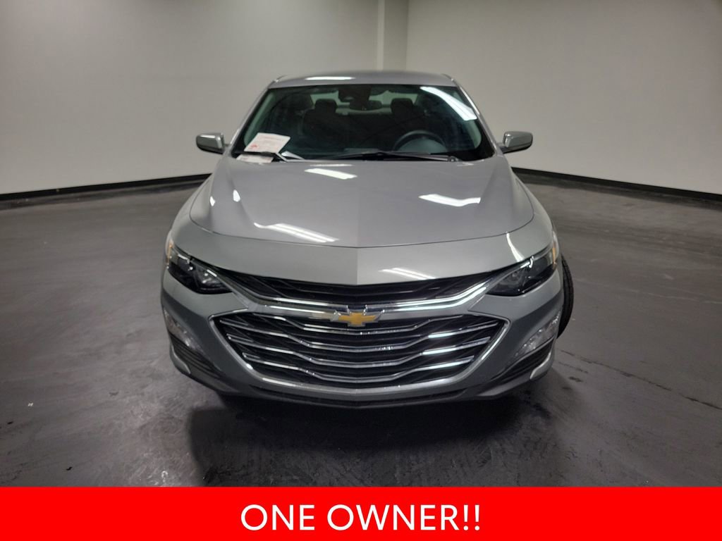 Used 2023 Chevrolet Malibu LT image 3