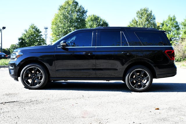 Used 2023 Ford Expedition Limited AWD/4WD image 4