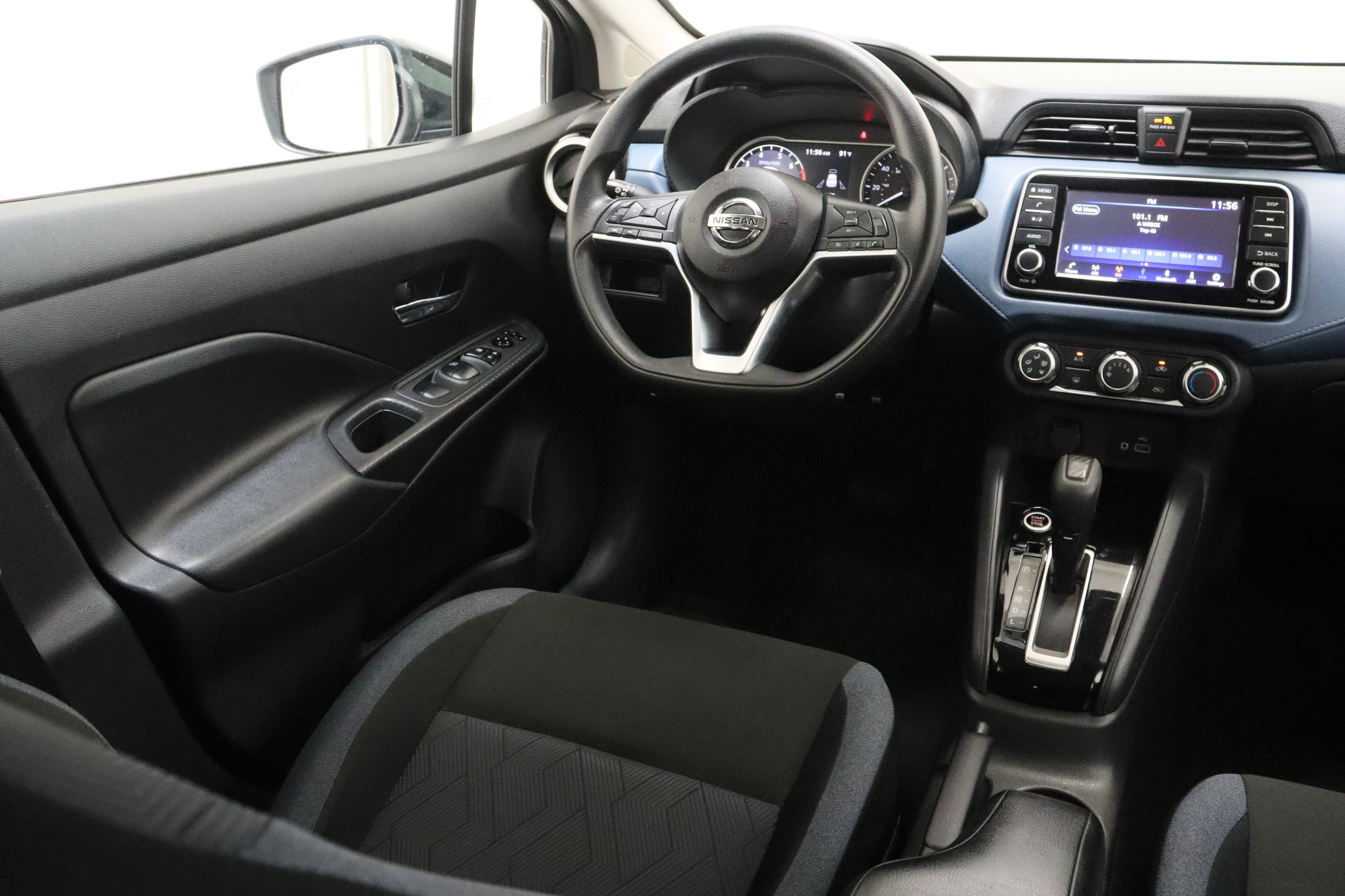 Used 2025 Nissan Versa SV FWD image 29