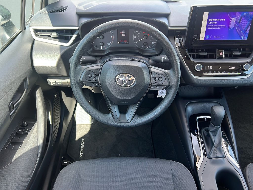 Used 2025 Toyota Corolla LE FWD image 11