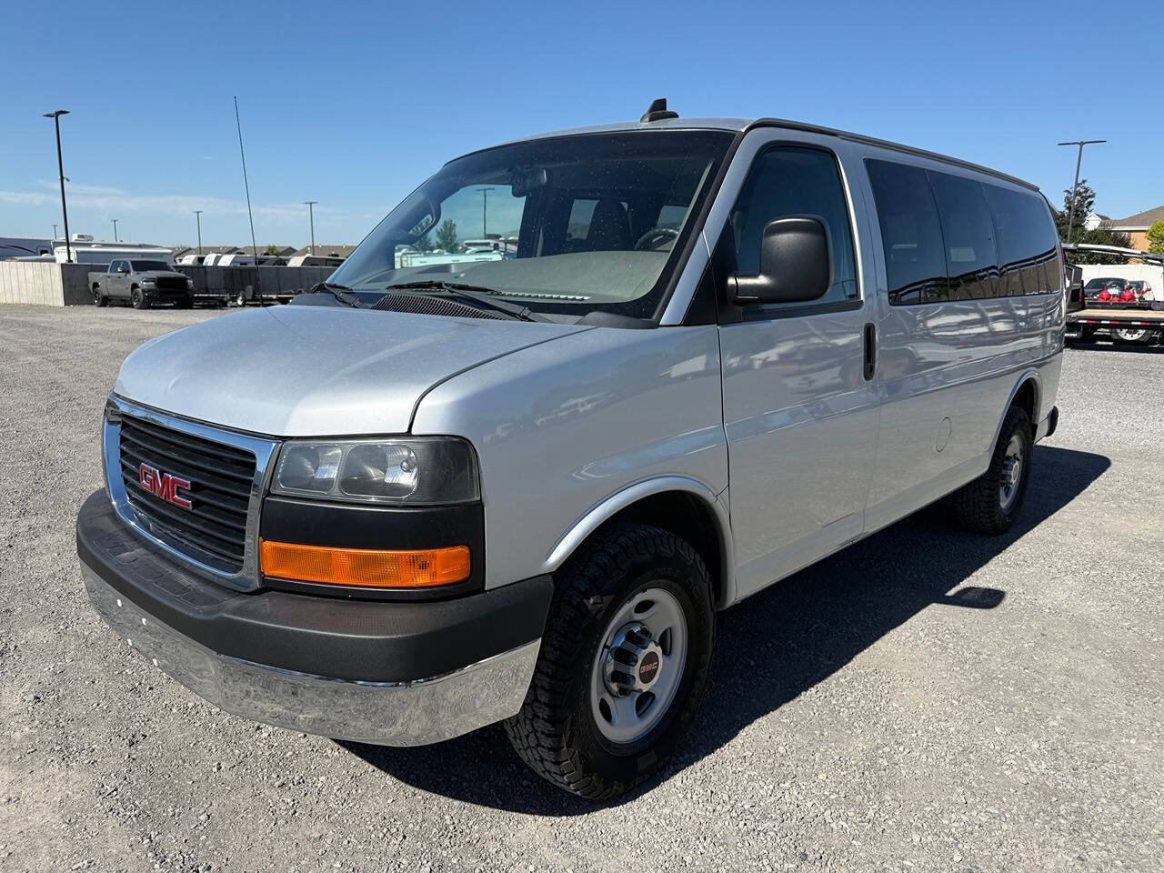 Used 2016 GMC Savana 3500 LT w/ LT Preferred Equipment Group RWD image 7
