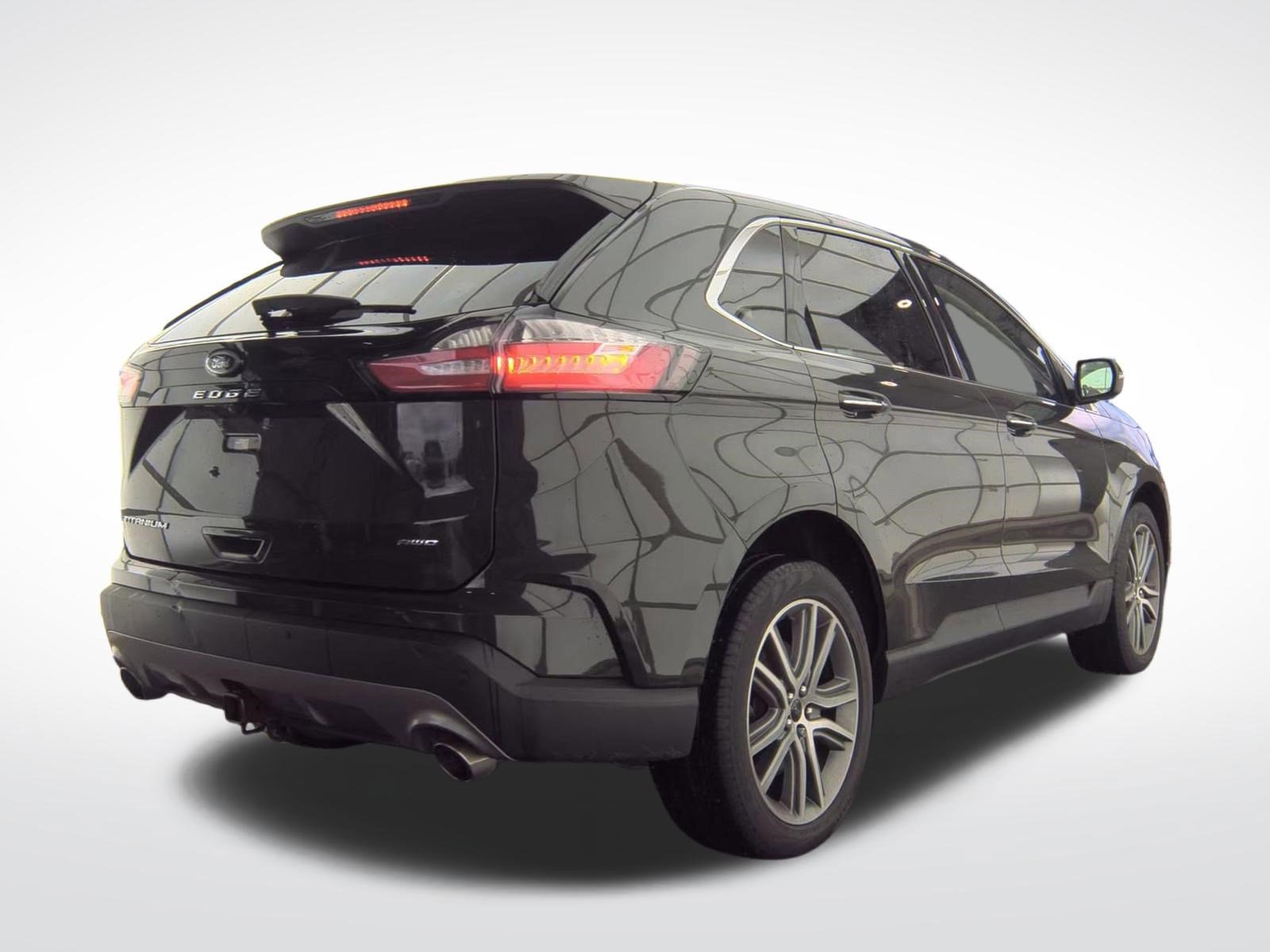 Used 2023 Ford Edge Titanium w/ Class II Trailer Tow Package AWD/4WD image 5