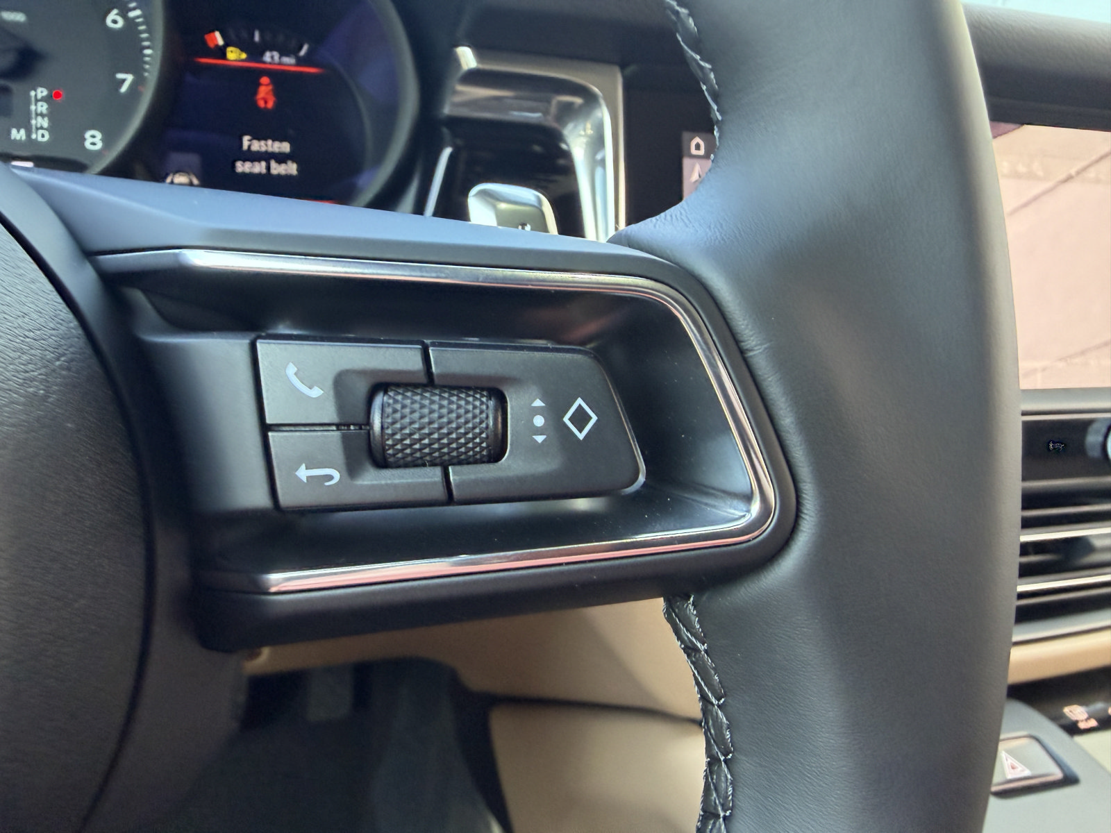 New 2026 Porsche Macan AWD/4WD image 32