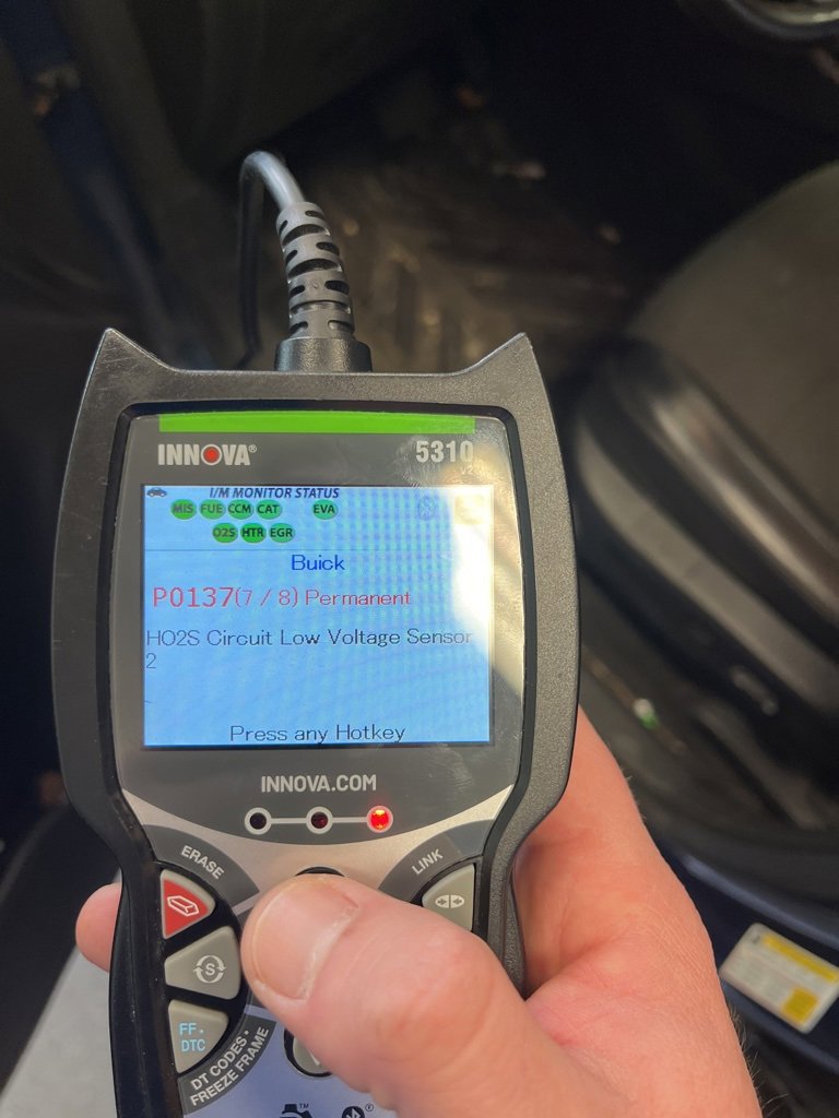 Used 2019 Buick Encore Preferred image 10