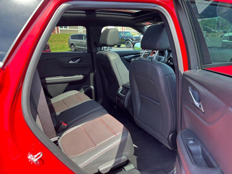 Used 2023 Chevrolet Blazer RS w/ Driver Confidence II Package FWD image 11