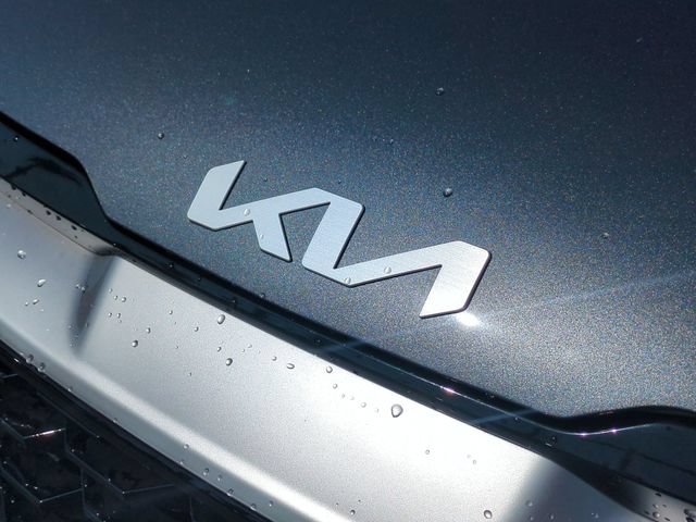 Certified 2024 Kia Sportage EX w/ EX Premium Package AWD/4WD image 10