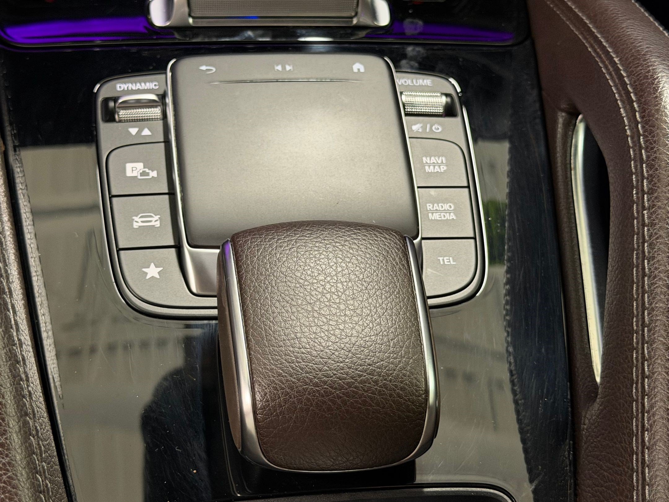 Used 2021 Mercedes-Benz GLE 450 4MATIC image 25