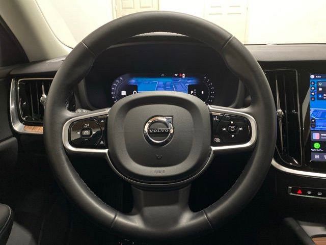 Used 2025 Volvo V60 B5 Cross Country Plus AWD/4WD image 12