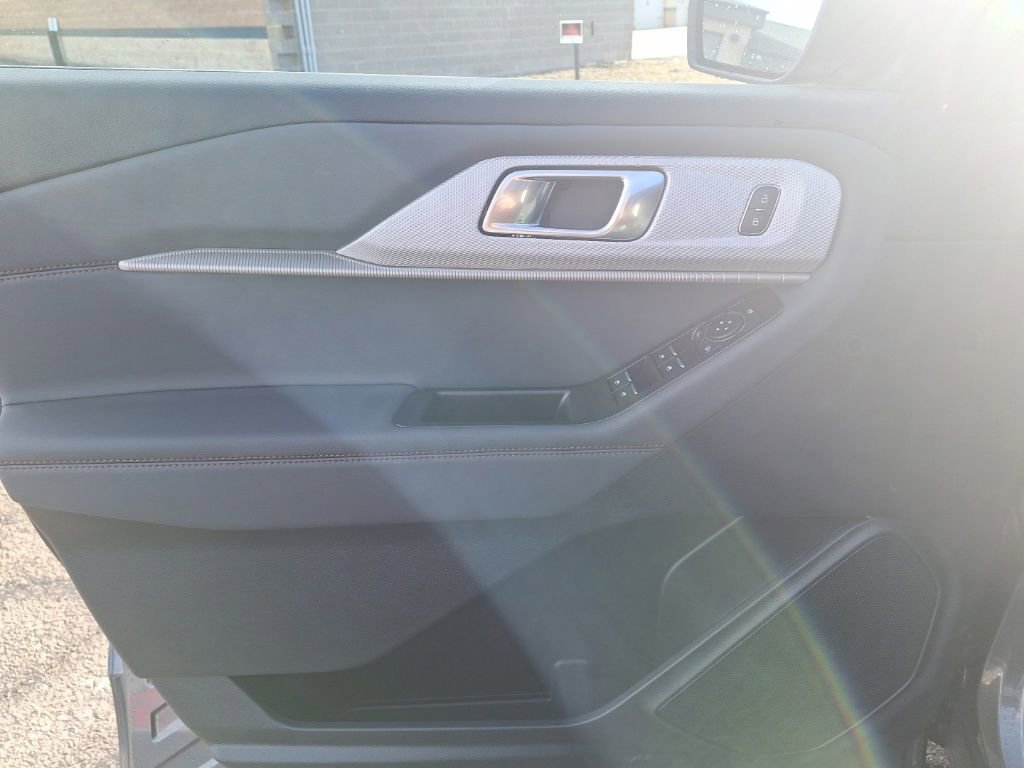 New 2026 Ford Explorer Active w/ Active Comfort Package image 20