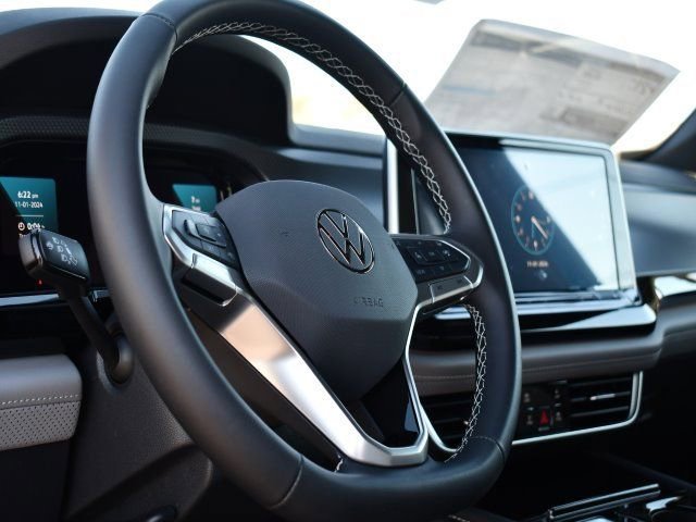 New 2025 Volkswagen Atlas Cross Sport SEL AWD/4WD image 10