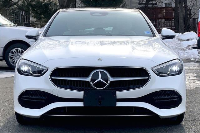 Used 2025 Mercedes-Benz C 300 4MATIC Sedan image 2