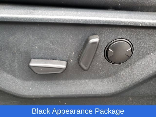 Used 2025 Ford F250 Lariat w/ Tremor Off-Road Package image 16