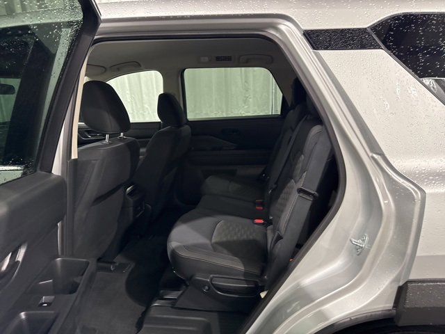 Certified 2024 Nissan Pathfinder S image 9