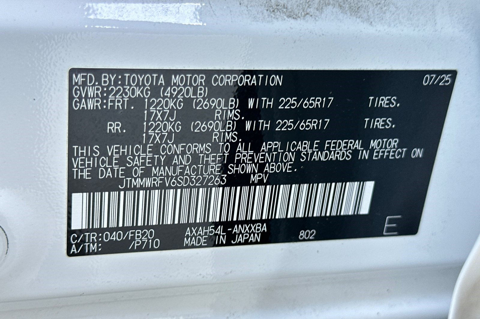 Used 2025 Toyota RAV4 LE AWD/4WD image 28