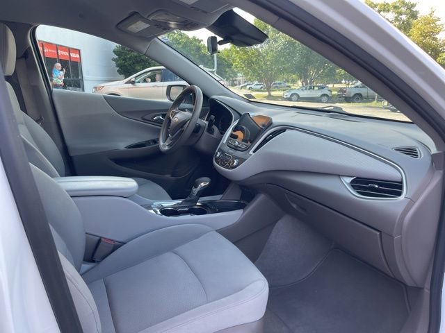 Used 2022 Chevrolet Malibu LT image 16