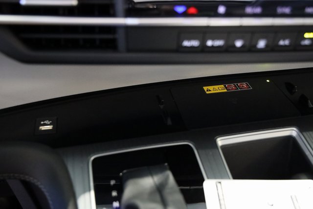 New 2025 Toyota Sienna LE image 17