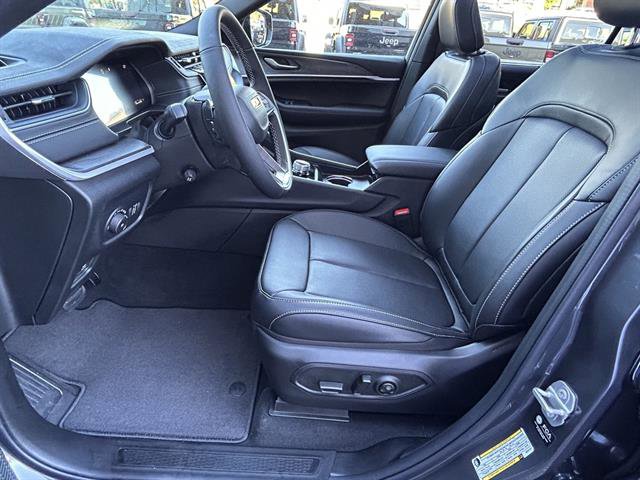 New 2025 Jeep Grand Cherokee L Limited image 13